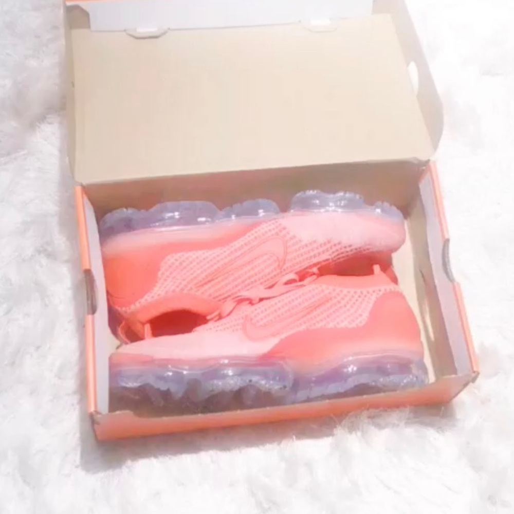 ❎SOLD❎💝WMNS VAPORMAX FK 2021 SNKRS (10.5) NIKE